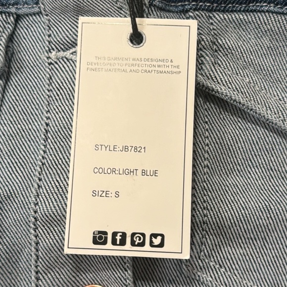 Judy Blue Color Block Button Down Long Sleeve Denim Jacket - Picture 13 of 15